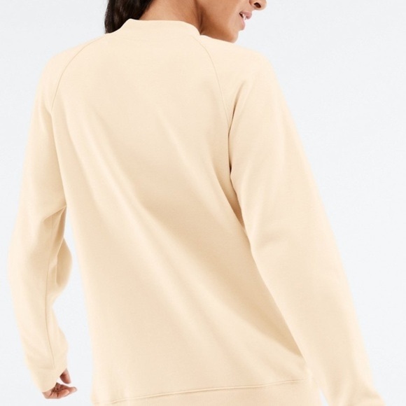 Fabletics James Long-Sleeve Pullover Butter Yellow Size Small - Picture 4 of 12